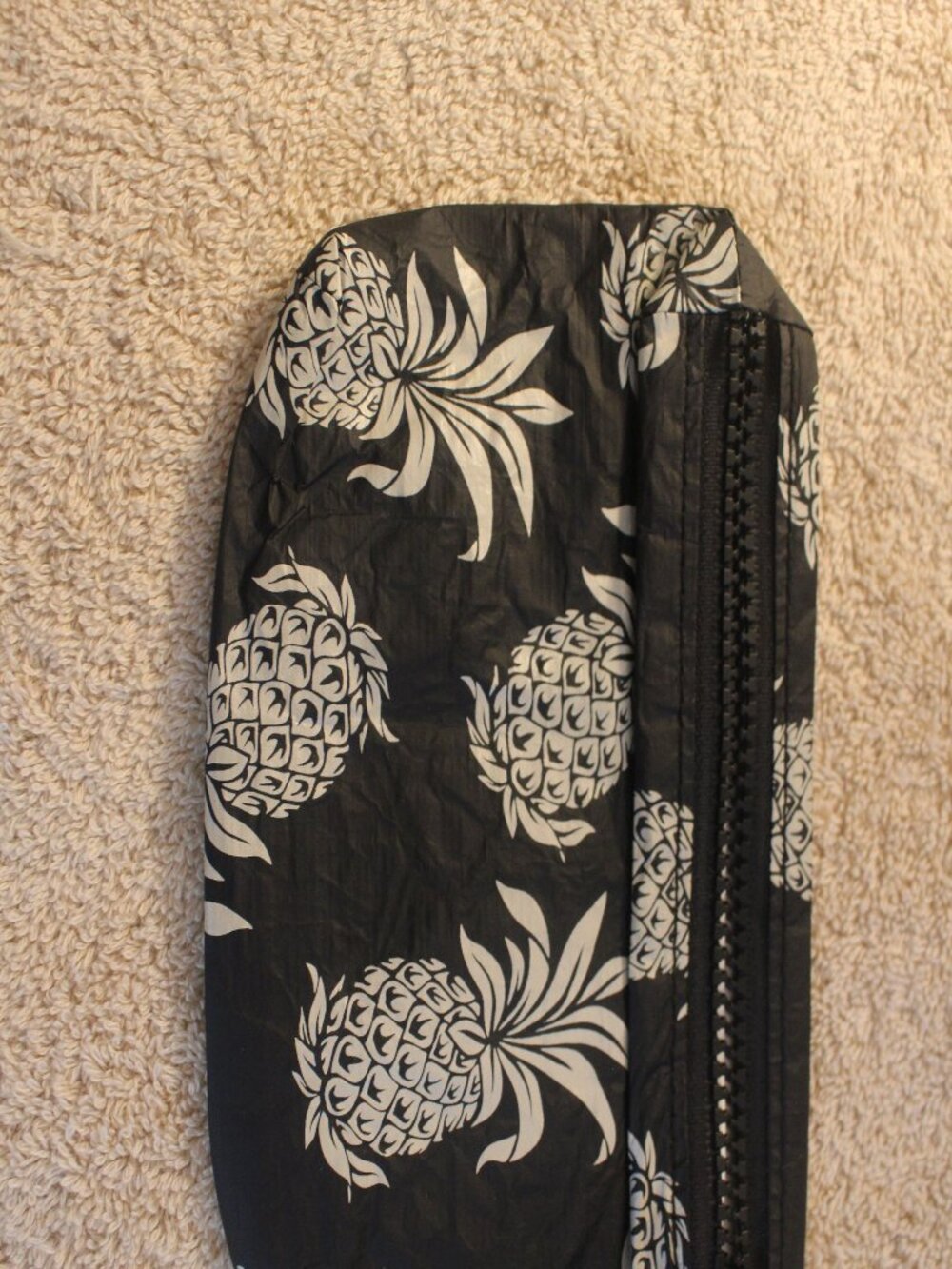 ALOHA Collection Black & White Pineapple Zip Pouch